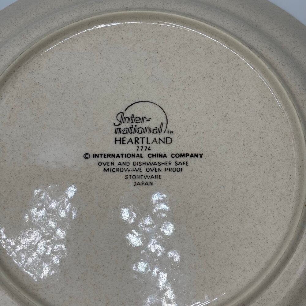 International Stoneware Vintage Heartland Pattern  Stoneware Japan Dinner Plate - Picture 3 of 13
